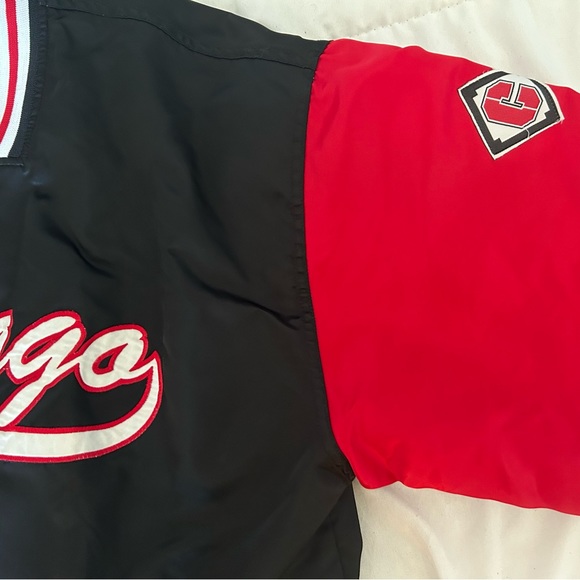 Large 90’s Chicago bulls varsity jacket - Picture 2 of 3